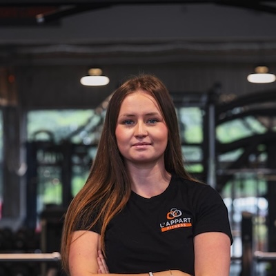 Noa, alternante commerce et communication à L'Appart Fitness Épagny